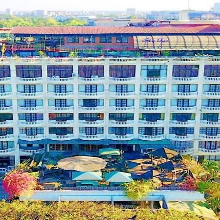 Yangon International Hotel Exterior photo