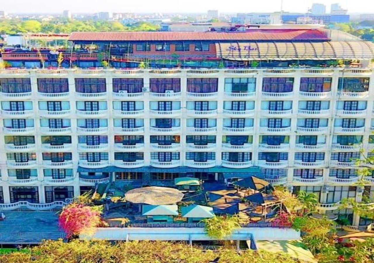 Yangon International Hotel Exterior photo